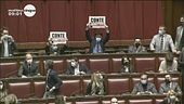 Crisi di governo, Conte divide il Parlamento
