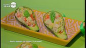 Avocado con formaggio primo sale