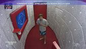 GFVIP - Tommaso Zorzi apre la porta rossa della Casa