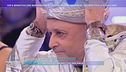 Vip e sensitivi che sostengono di vedere strane presenze - Gli scettici li attaccano