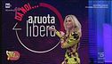 Moda caustica, look da urlo (di paura) in tv