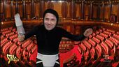 Conte in versione Tafazzi
