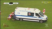 Striscia lo striscione, calciatori in mutande e gufate