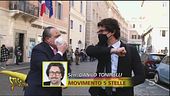 PD, M5S e Renzi, il Vespone non risparmia nessuno