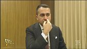 Luigi Di Maio e l'ispezione nasale fuorionda