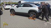 La storia di Livio e l'impasse sull'auto risolta da Striscia