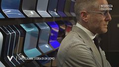 Ritratto di Lapo Elkann dalle innate doti creative.