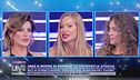 Arisa si mostra al naturale - La Collovati la attacca