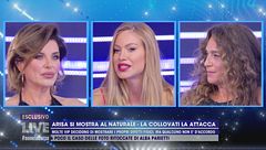 Arisa si mostra al naturale - La Collovati la attacca