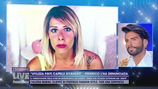 "Utilizza finti capelli avanzati" - Federico l'ha denunciata