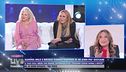 La Milo e il fidanzato di 40 anni più giovane - Le critiche non mancano