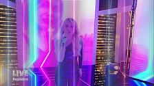 Jasmine Carrisi canta "Ego"