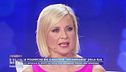 Antonella Elia su Samantha De Grenet: "Che noia, bisogna metterla a tacere!"