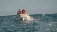 Disconnessi sul gommone