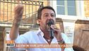 Salvini in tour, applausi e contestazioni