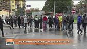 Lockdown ad Arzano, paese in rivolta