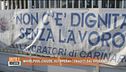 Whirpool chiude, gli operai: "Traditi dal governo"