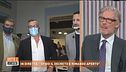 "Sfido il decreto e rimango aperto"