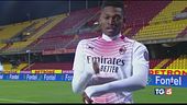 Milan resta in vetta via al calciomercato