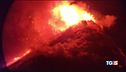 Cielo di fuoco nel buio L'Etna, che spettacolo!
