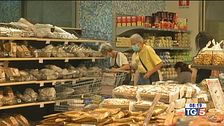 Pane, pasta e farina aumenti record