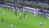 L'Inter batte il Napoli Scudetto: corsa a tre