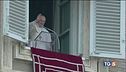 Il Papa taglia stipendi a cardinali e religiosi