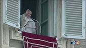 Il Papa taglia stipendi a cardinali e religiosi