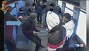 Maxi rissa Gallarate "Guerriglia urbana"