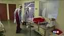 E' guerra sui vaccini e la pandemia corre