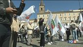 "Senza lavoro non bastano i sostegni"