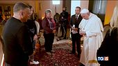 Papa Francesco con gli invisibili