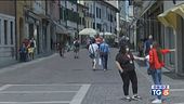 Contagi in calo Italia in giallo
