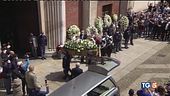 Applausi e lacrime, addio Carla Fracci