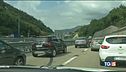 Partenze, code e caldo. Ancora allarme incendi