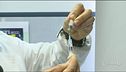 Vaccini-lotteria, governo furioso