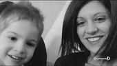 Uccide la moglie e il loro bambino