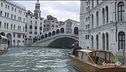 E' Carnevale, Venezia non si arrende