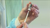 Primi spiragli, ma è caos vaccini