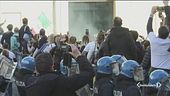 Di nuovo in piazza, no ai violenti
