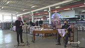 Un concerto nella fabbrica modello