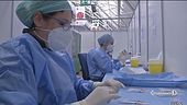 Sprint vaccini, ora ci sono le dosi