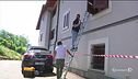 Ucciso in casa, caccia ai banditi