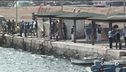 Donne e bimbi inghiottiti dal mare