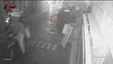 Allarme scippi a Napoli