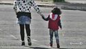 Spariscono due bambini al giorno