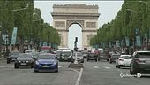Parigi rallenta, da oggi a 30 km/h