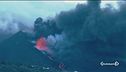 Canarie, la lava arriva all'oceano