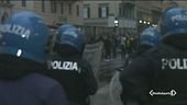 Scontri a Roma per il green pass