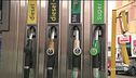 Salasso benzina, rincari continui